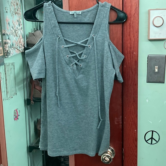 Charlotte Russe lace up front detail size L - Picture 2 of 3